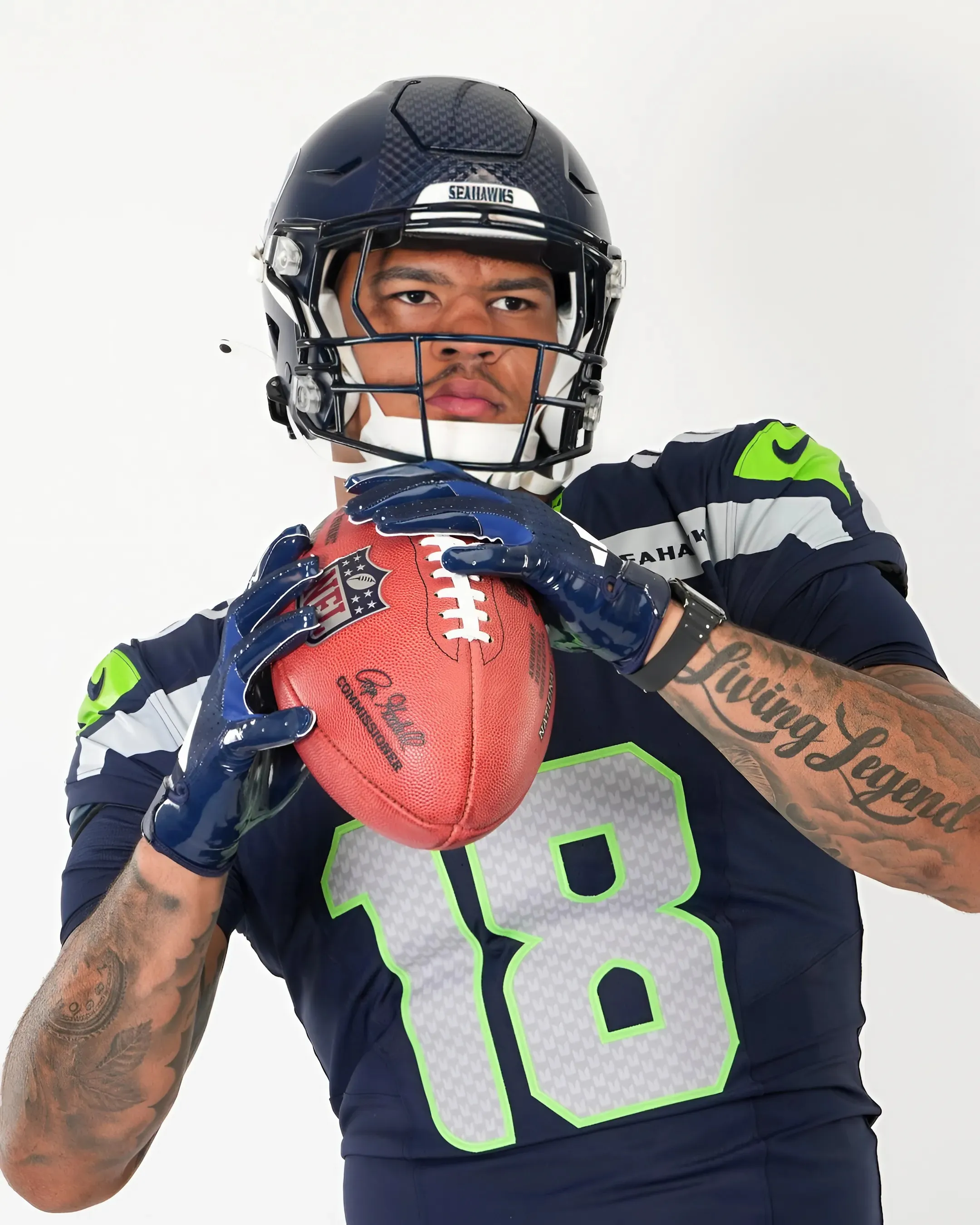 Seattle Seahawks TE Elijah Arroyo predicted to have underwhelming rookie season