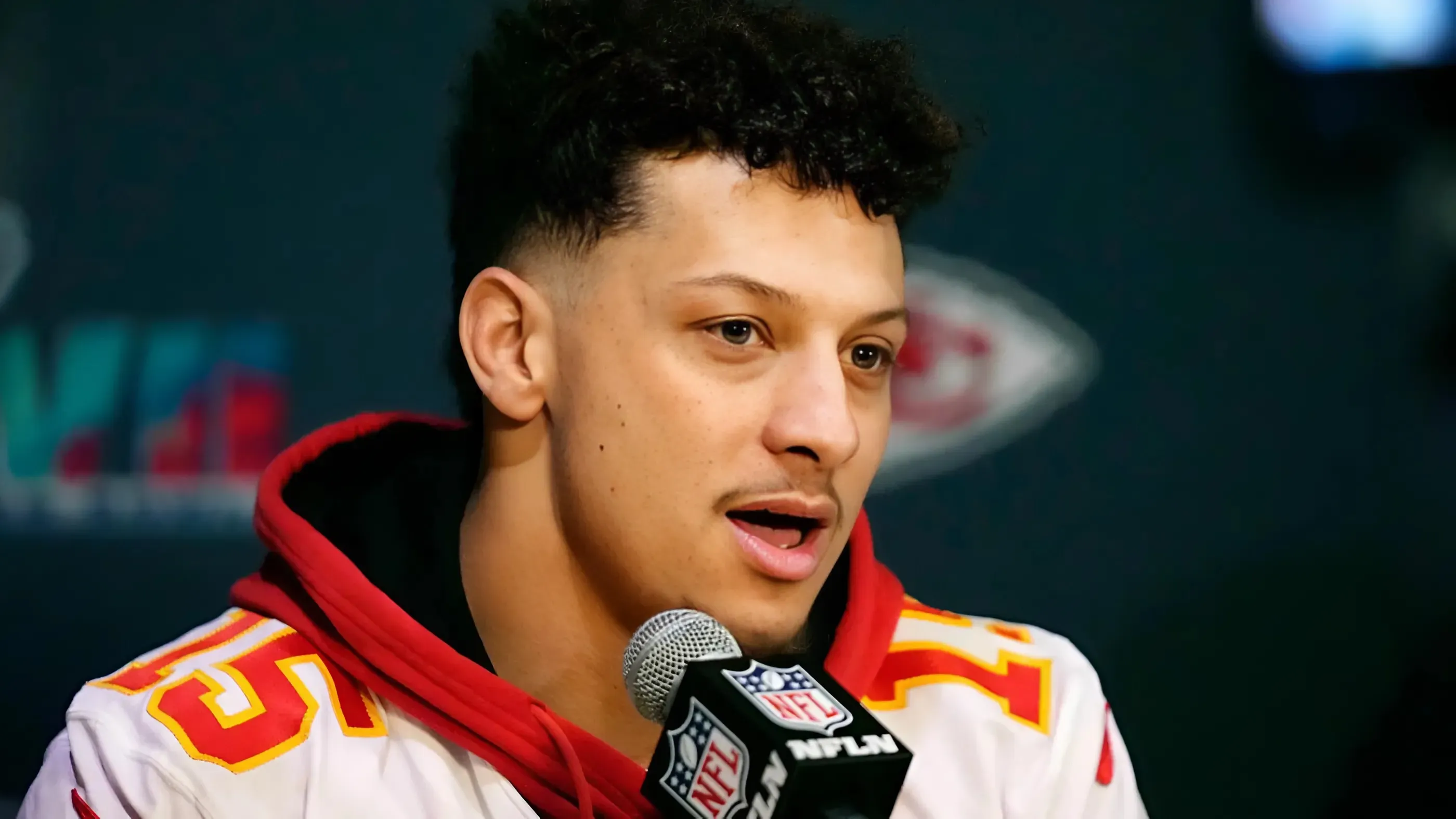Patrick Mahomes Sends 3-Word Message on Retirement News