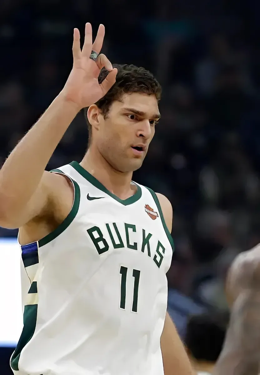 The obvious free agency addition that actually makes no sense for the Lakers
