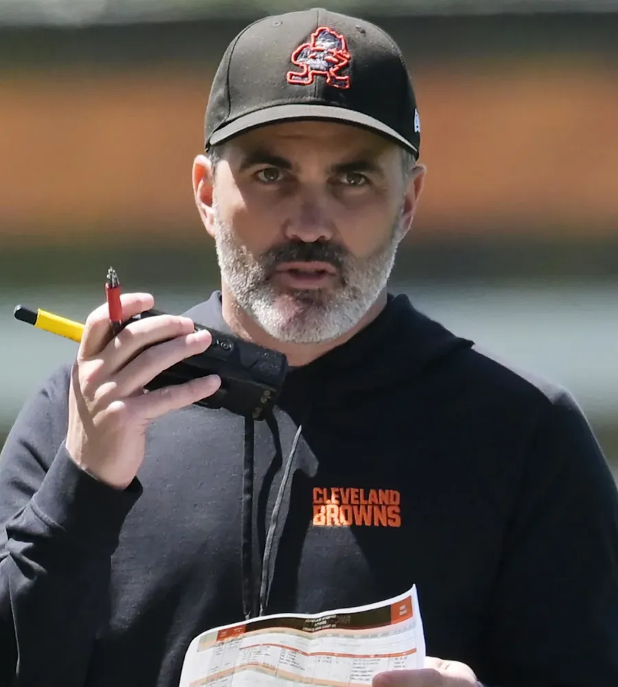 Browns Legend Speaks Out Strongly About HC Kevin Stefanski