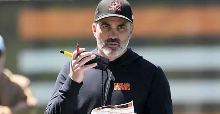 Browns Legend Speaks Out Strongly About HC Kevin Stefanski