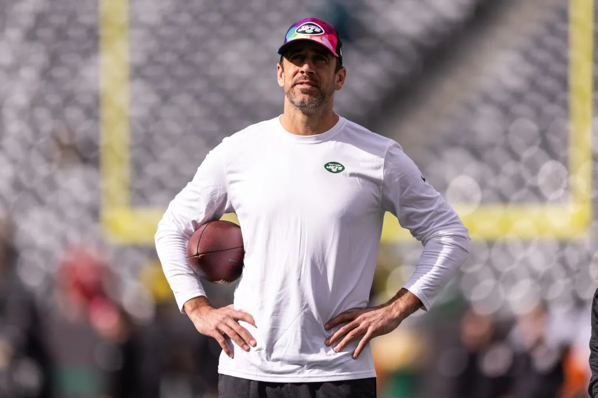 Steelers' signing of Aaron Rodgers reeks of pure desperation