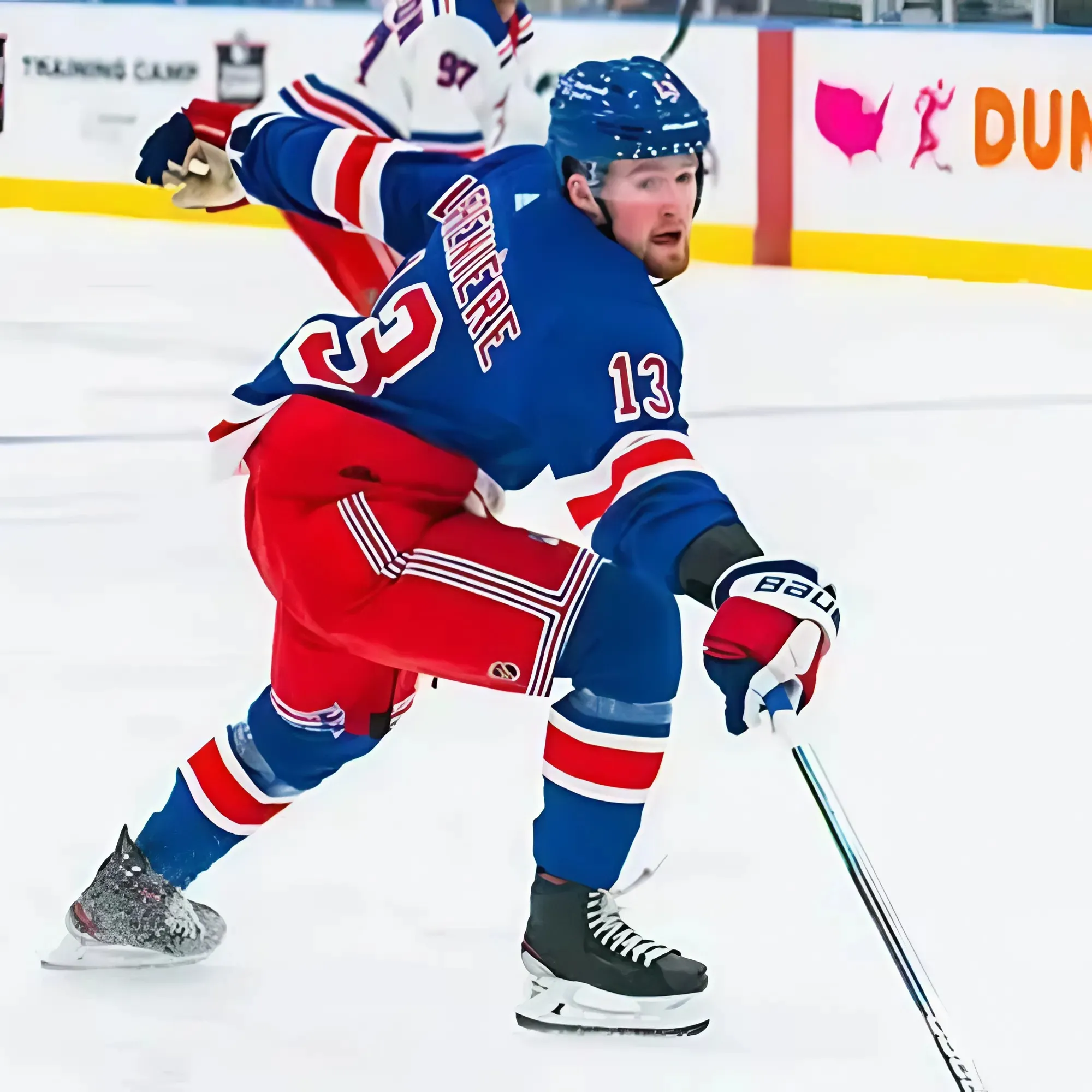 Western Conference team strongly pursuing New York Rangers star forward this offseason