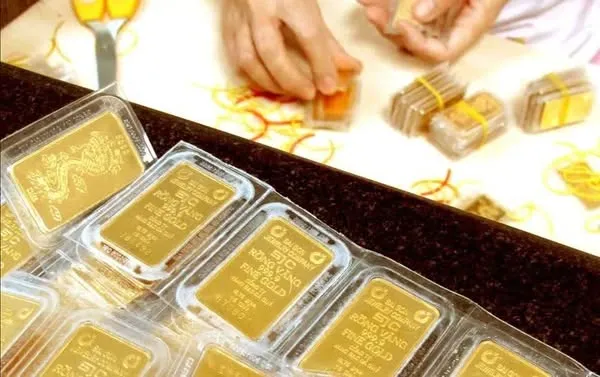 Giá vàng tối nay 8/6: Tụt áp suất vì nhìn bảng giá vàng, lỗ chổng vó thế này thì chẳng thiết ăn uống
