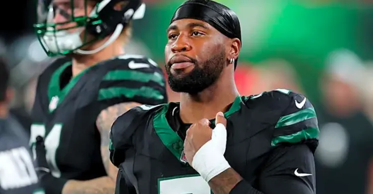 Buccaneers edge rusher Haason Reddick getting national buzz for 2025