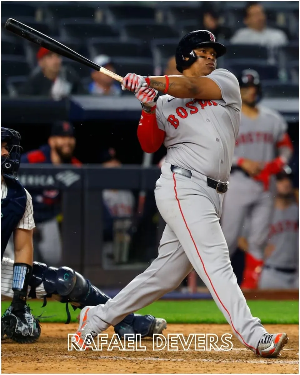 Red Sox’ Alex Cora on Rafael Devers play: ‘It wasn’t lack of hustle’