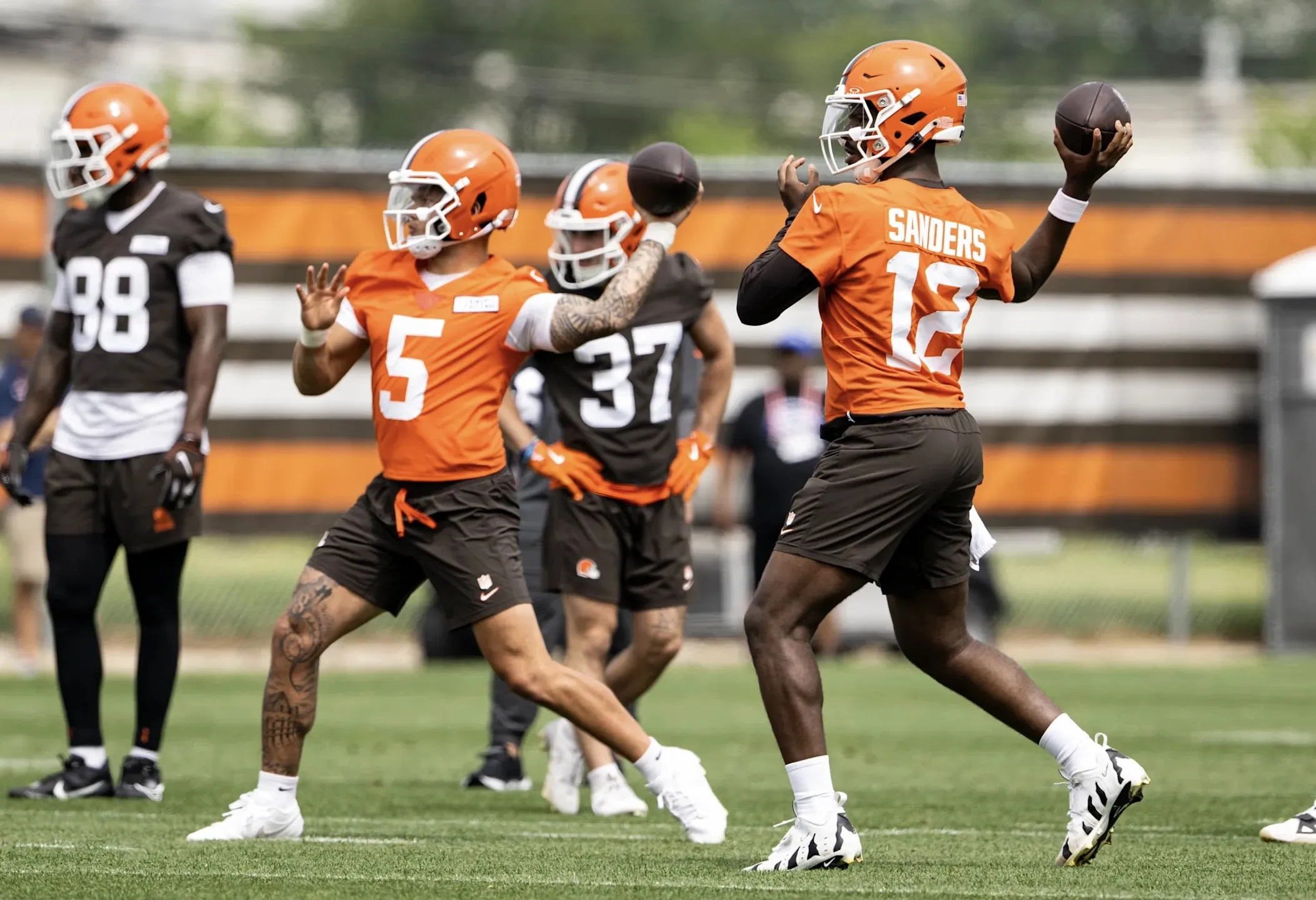 Nonsensical Browns Trade Idea Centers Around Rookie QB