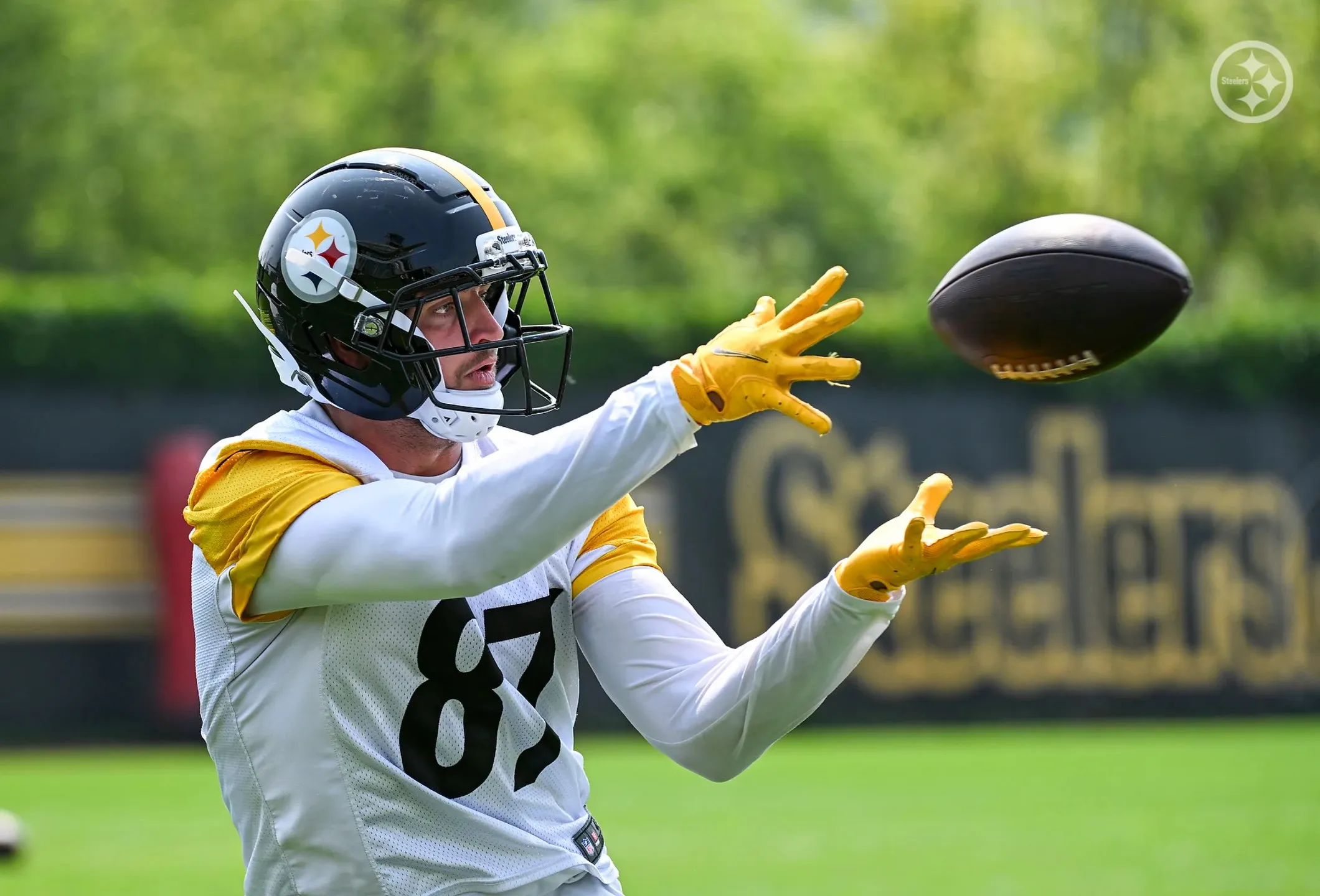 Steelers Rookie JJ Galbreath Continuing To Turn Heads Throughout Offseason: "That's The Guy"