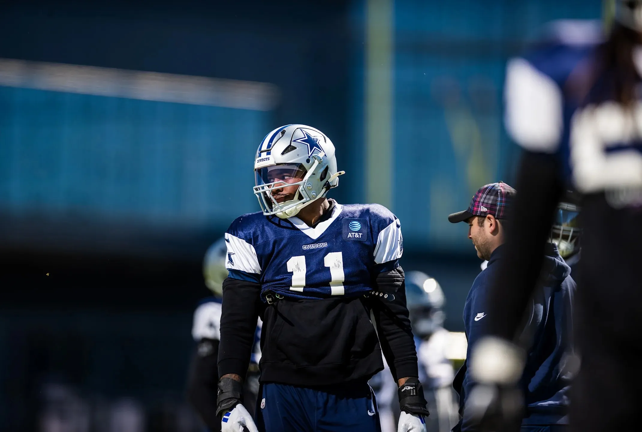 Cowboys Micah Parsons Receives ‘Private’ Message from Coach in ‘Goodnight’ Viral Video