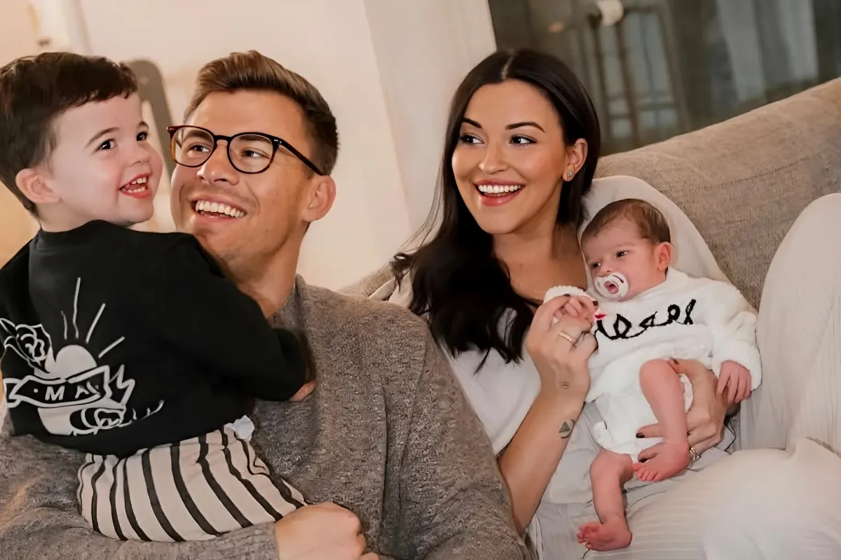 Tia Booth Asks THIS Bachelor Nation Star to Be Her Children’s Godmother in Sweet Video tram