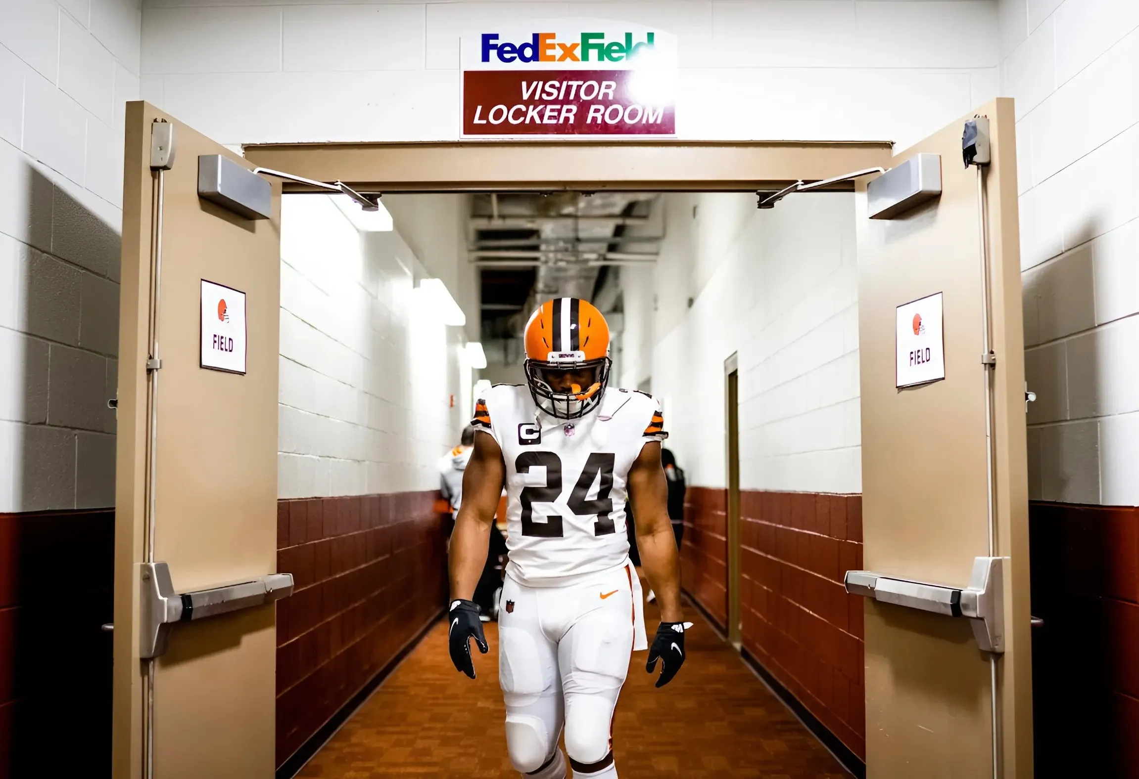 Nick Chubb Joins Texans: Cleveland Browns Say No to Pro Bowl RB Despite Myles Garrett’s Rumored Request