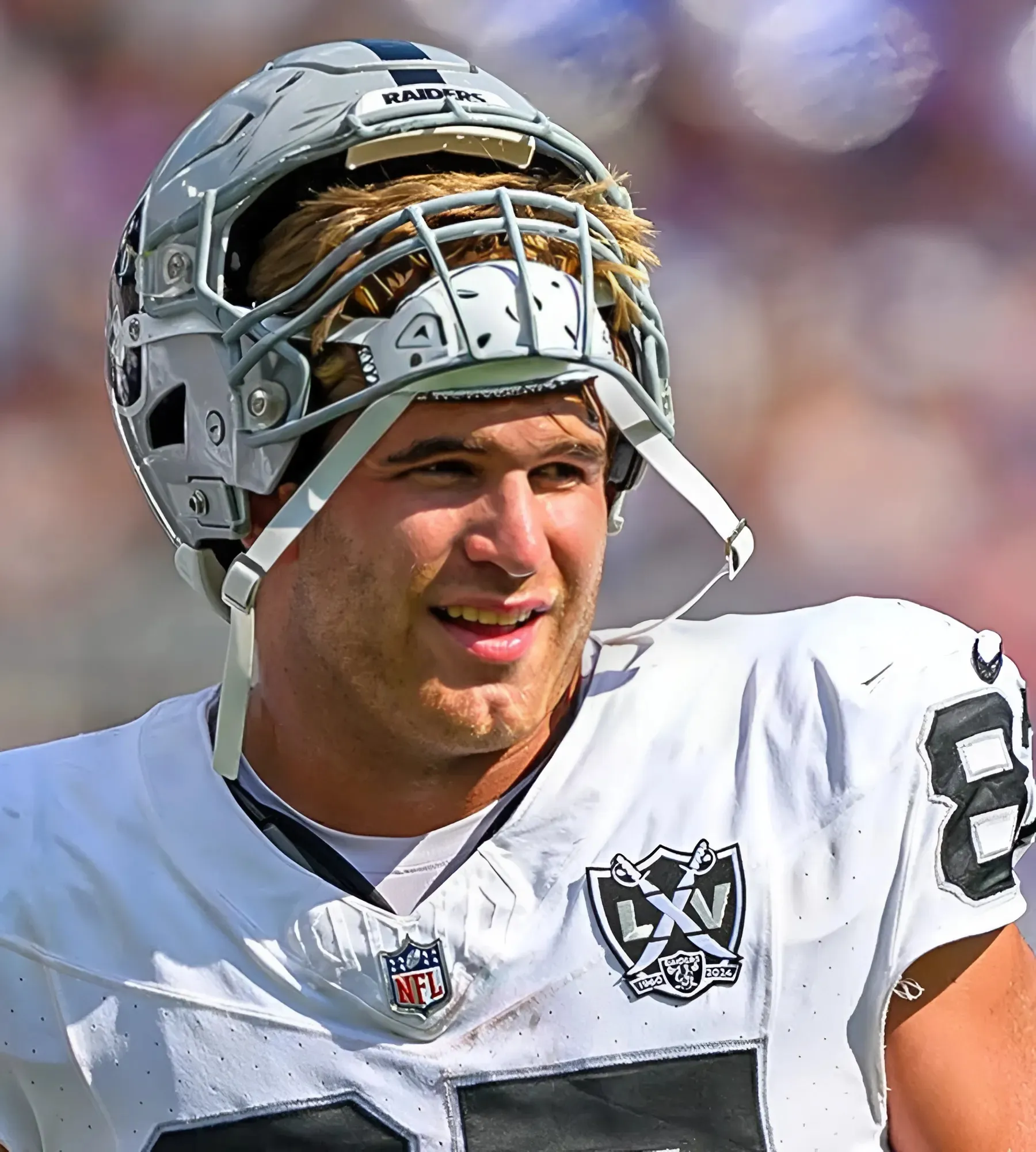 Raiders TE Michael Mayer Trolls Pete Carroll Over USC-Notre Dame Rivalry