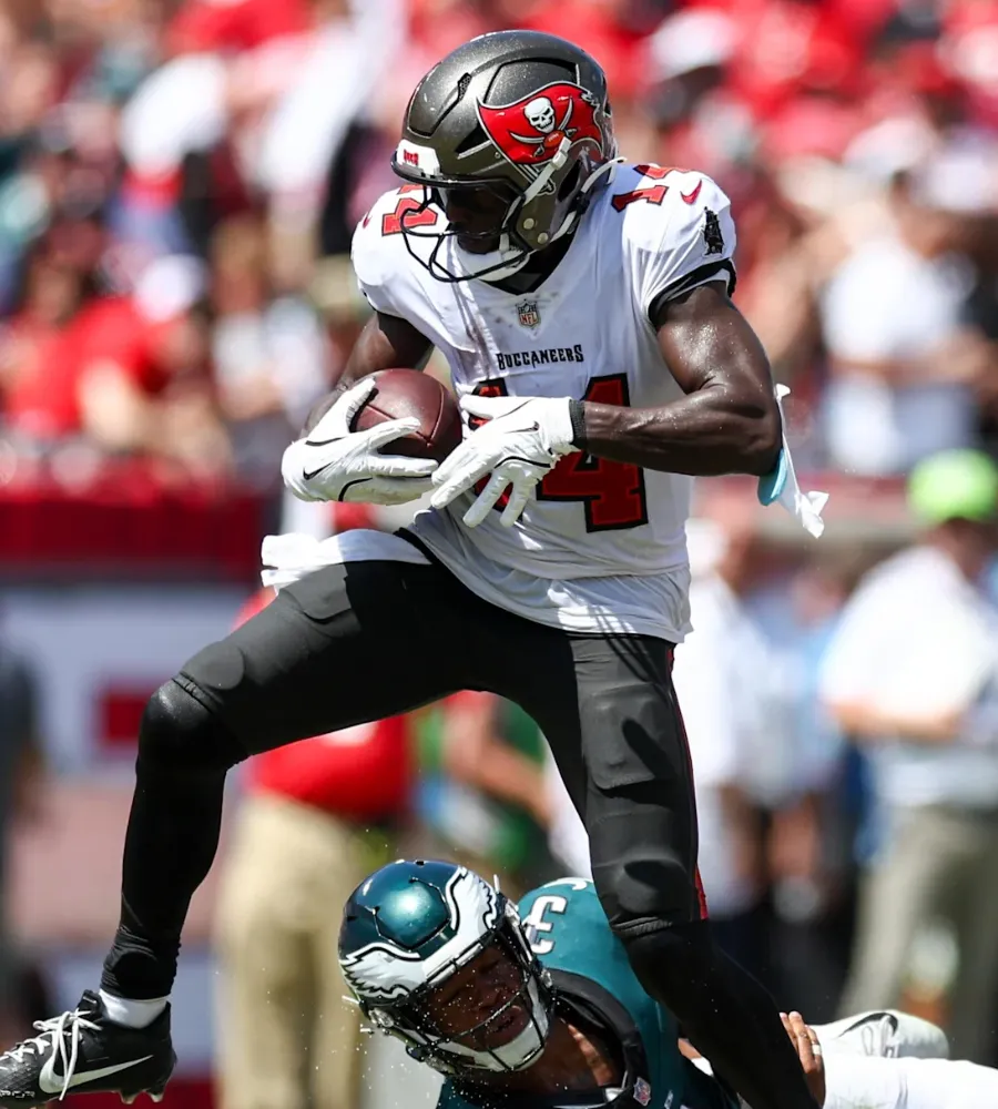 Patriots Made Big Offer for Chris Godwin—But He Chose Loyalty Over $30M-a-Year