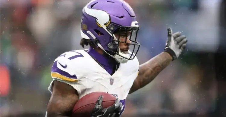 Vikings Use Trade Chip to Reunite With Former Super Bowl Champion