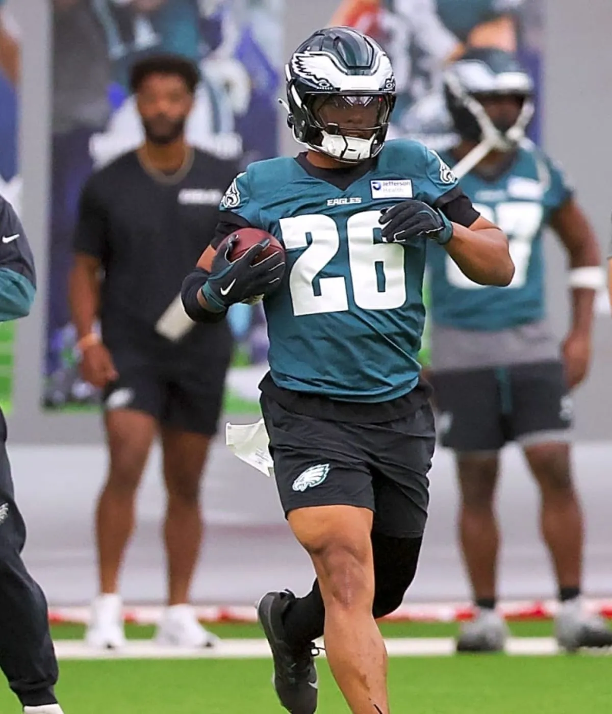 Saquon Barkley’s Heartfelt Take on Skipping Week 18 While Chasing Eric Dickerson’s Milestone