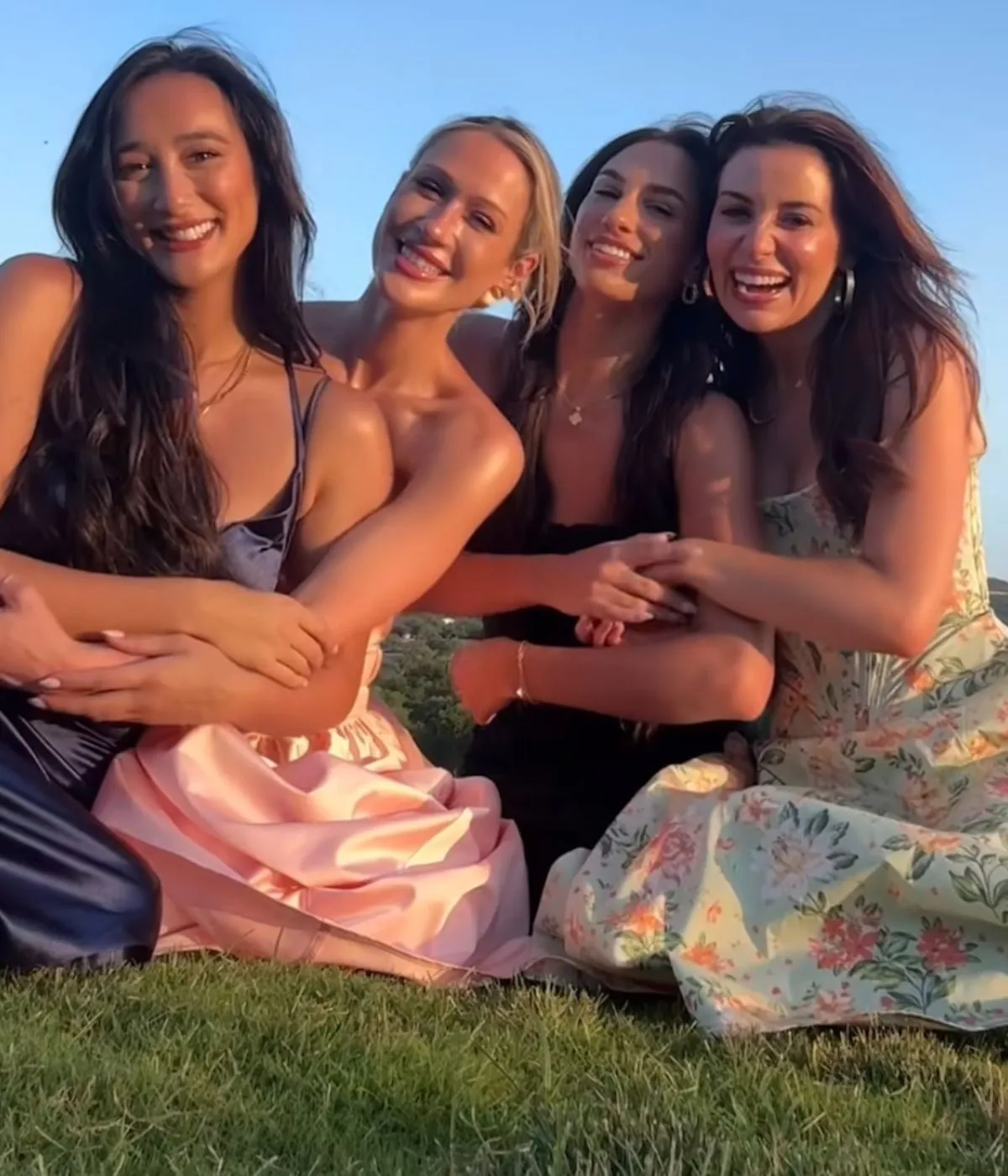 Rachel Recchia, Jill Chin & More Reunite at Wedding: ‘We All Have the Same Ex Boyfriend’