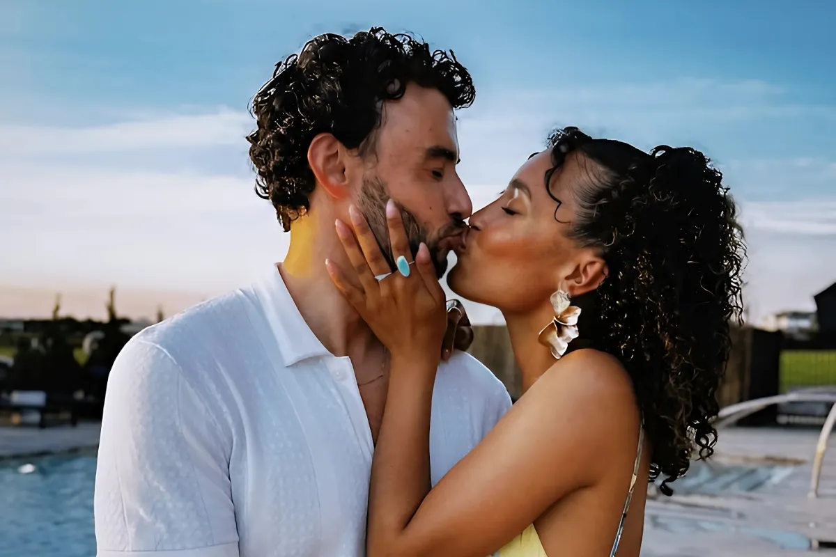 Serene Russell & Brendan Morais Pack On the PDA at Her Brother’s Wedding — See the Pics tram
