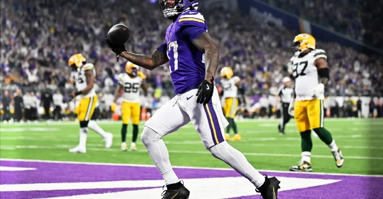 Former Super Bowl Champion Running Back Lands Tryout With Saints