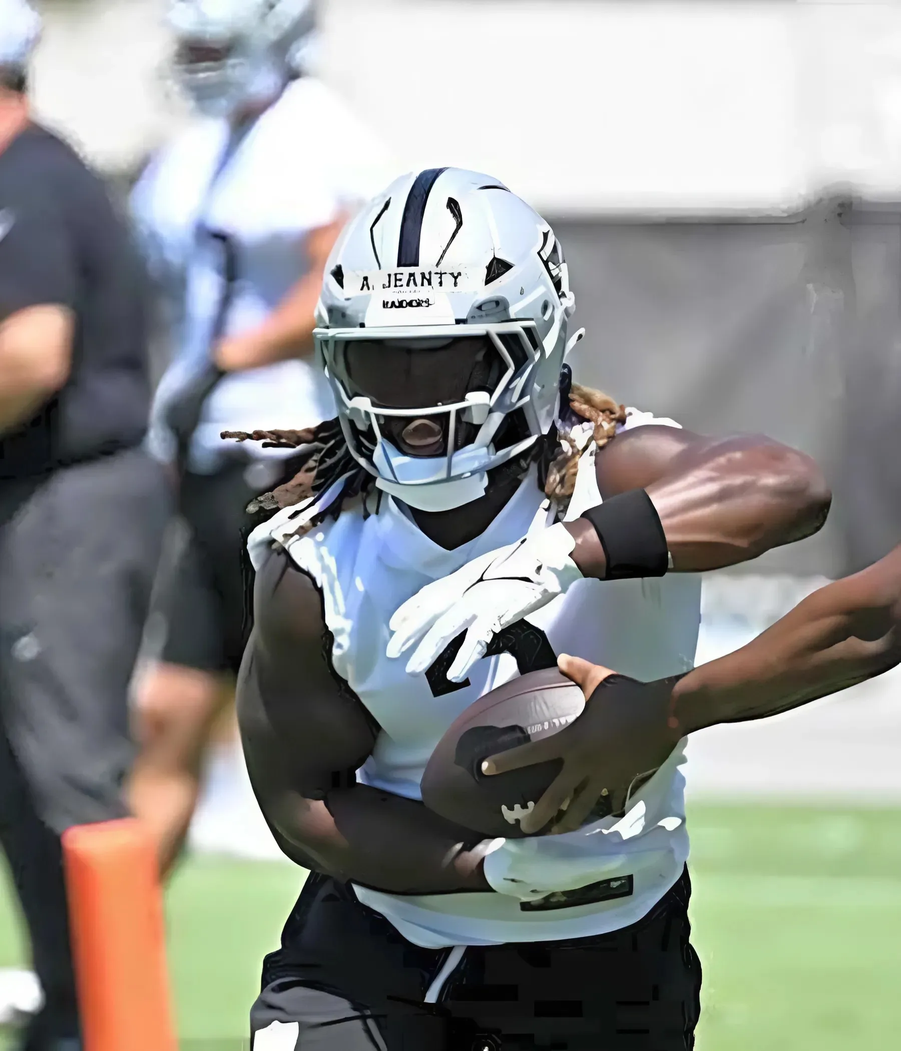 Raiders' Legend Tim Brown Speaks on RB Ashton Jeanty