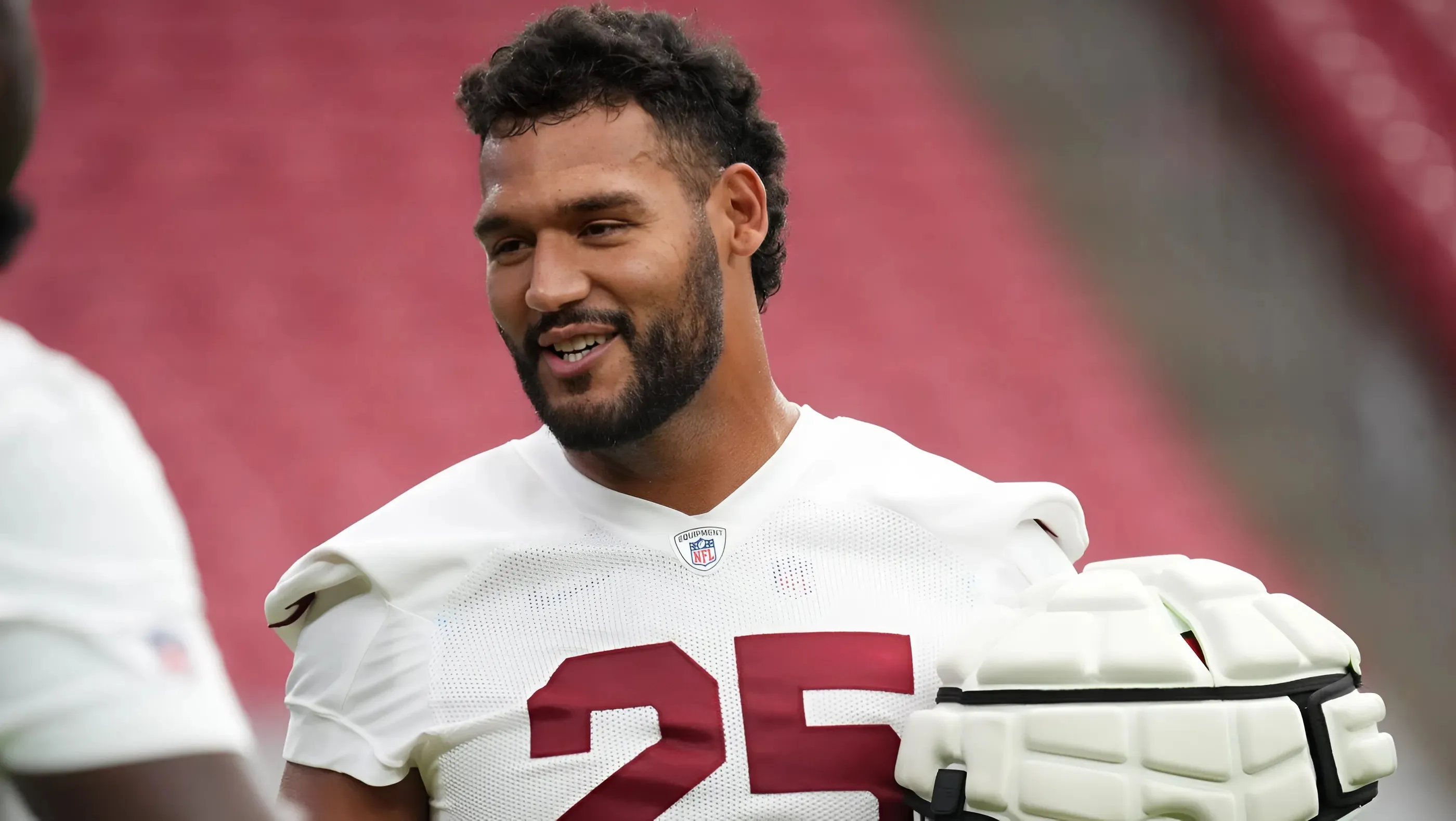 Bears Trade Proposal Lands $14 Million Former 1st-Round LB-Edge Hybrid