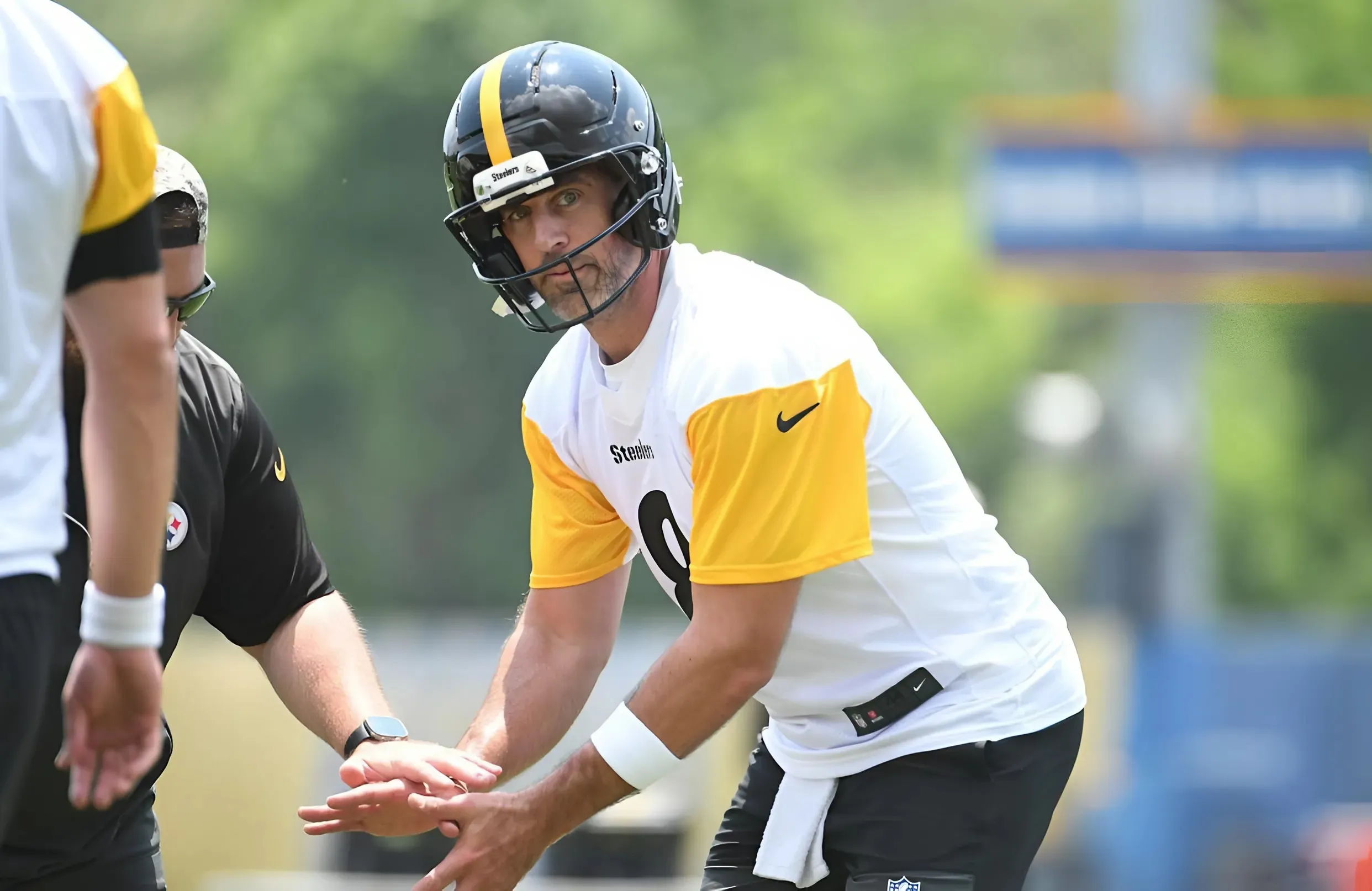 Steelers’ Aaron Rodgers Speaks out on Working With Rookie QB Will Howard Steelers’ Aaron Rodgers Speaks out on Working With Rookie QB Will Howard