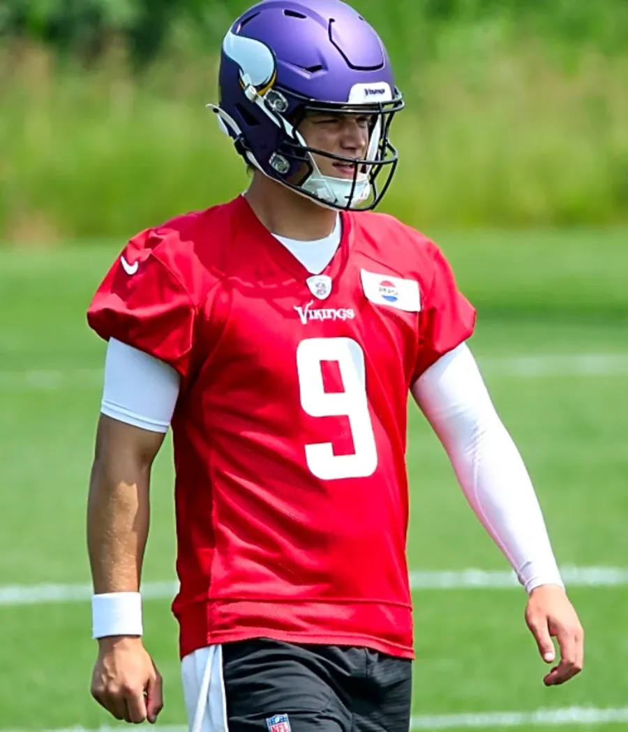 NFL Analyst Compares J.J. McCarthy to Super Bowl QB in Powerful Statement