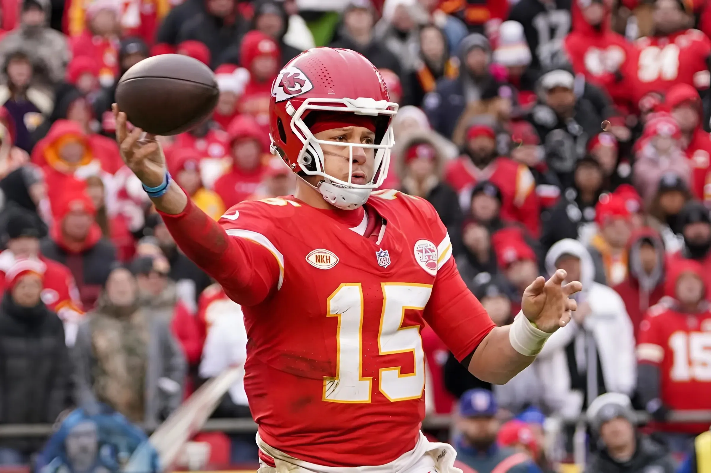 Chiefs’ Patrick Mahomes Dropped Behind 3 NFL QBs in Respected Ranking