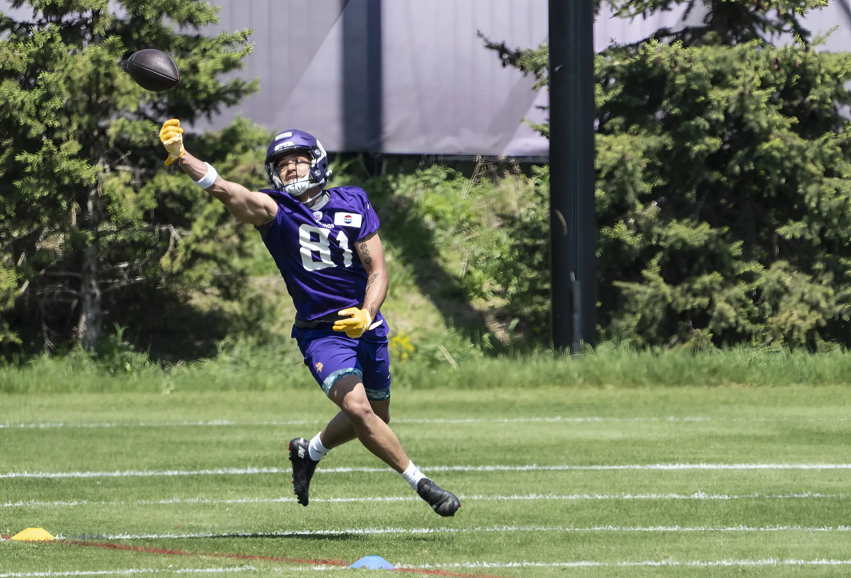 Randy Moss' Son Reacts After Going Unsigned at Vikings Tryout