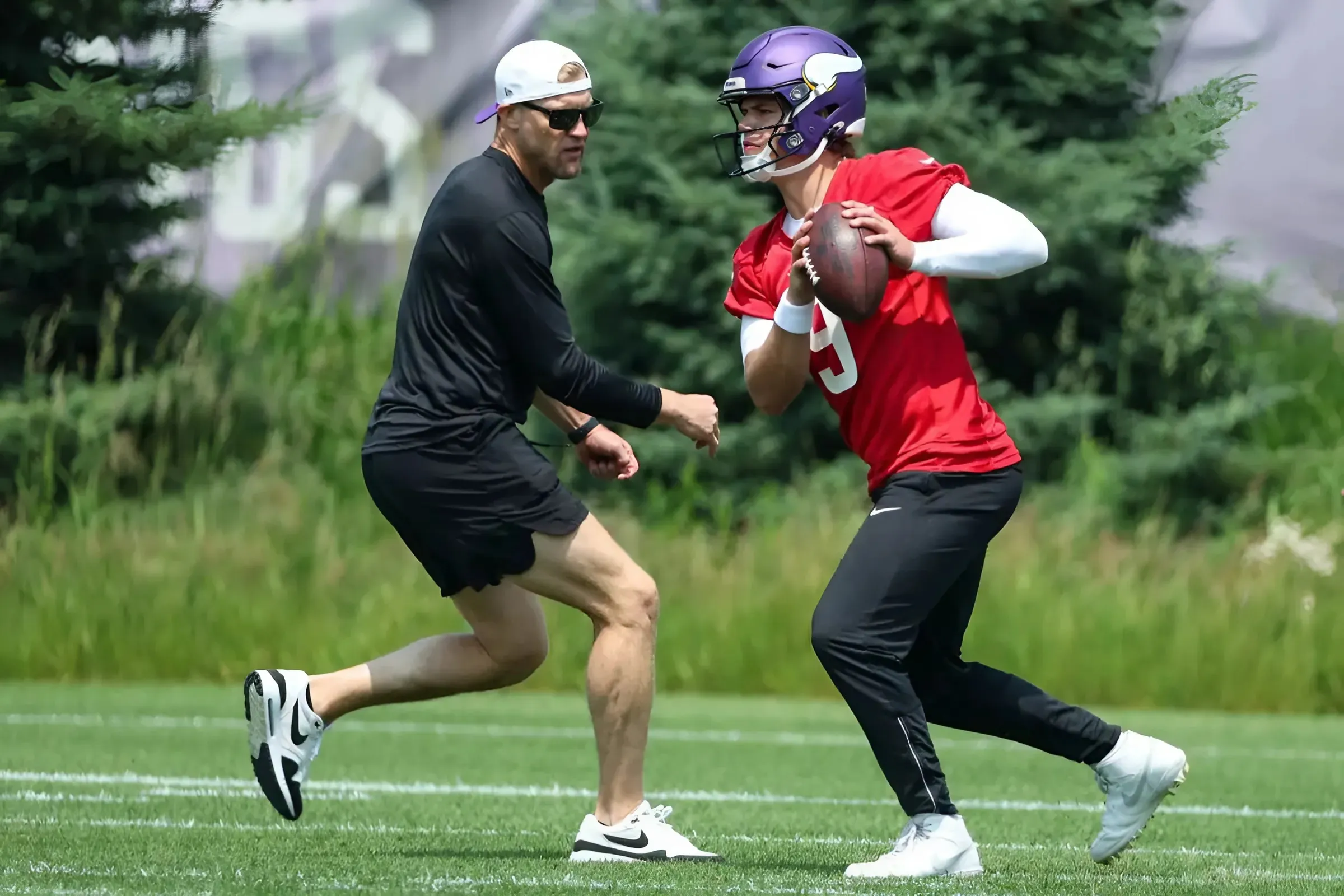 “He Looked Promising”: PFF Has Minnesota Vikings Quarterback J.J. McCarthy As Reason For Optimism In 2025 Despite Conflicting Reports