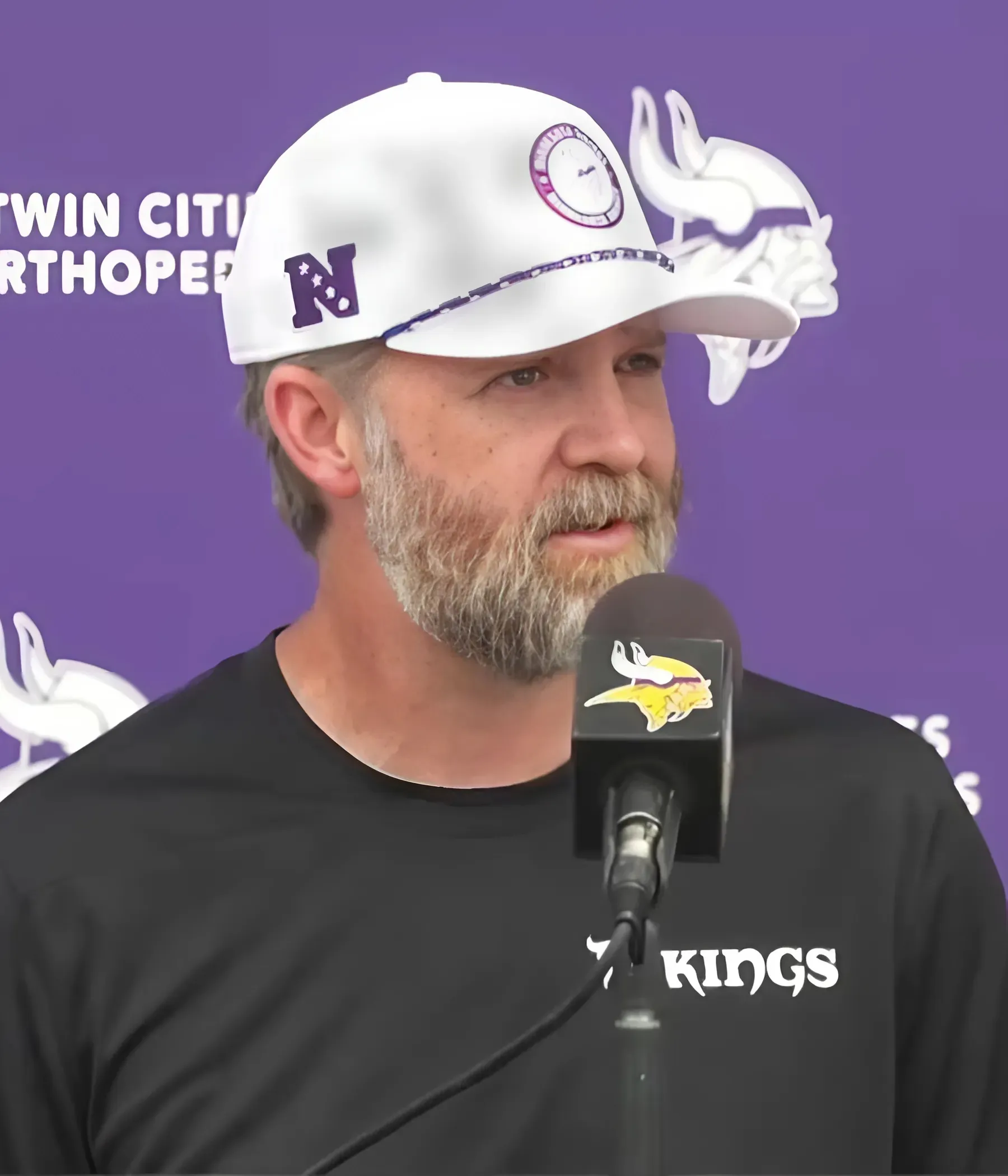 'He's a great worker' Vikings OC Wes Phillips highlights pivotal reason why Josh Oliver received an extension