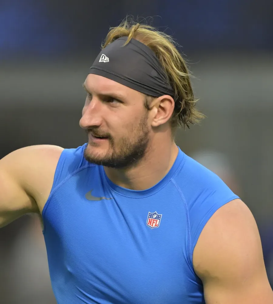 Bills’ $12.6M Edge Joey Bosa Inches Back—But Durability Still in Question