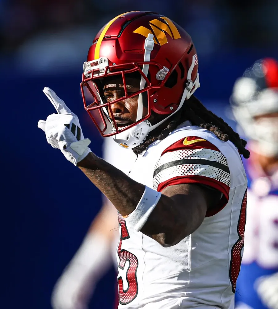 Commanders’ Noah Brown Carted Off – Veteran WR's Minicamp Injury Sends Shockwaves Through D.C.