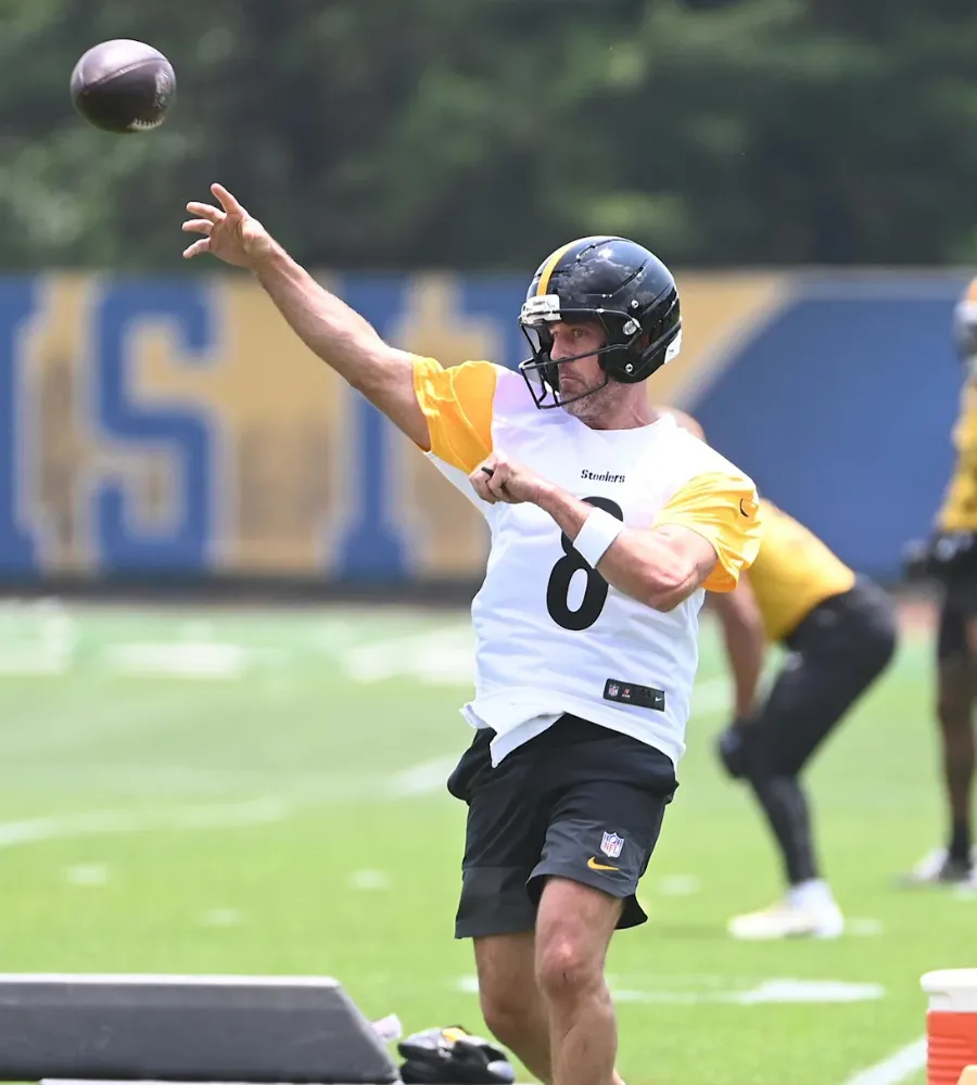 Rodgers Still Has That Zip: Steelers QB Makes Waves at First Minicamp