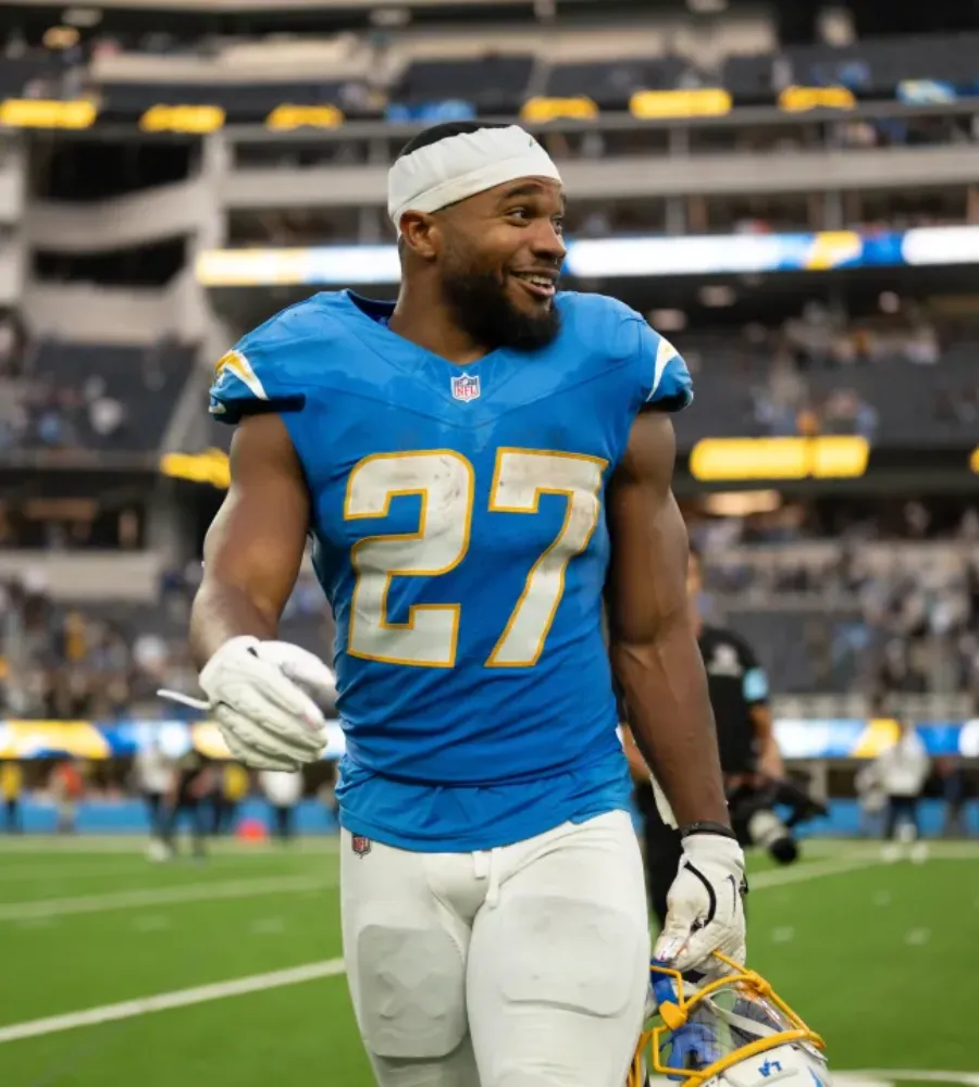 Dobbins Puts Bolts on Notice: Signs with Broncos, Calls It ‘Where I Need to Be
