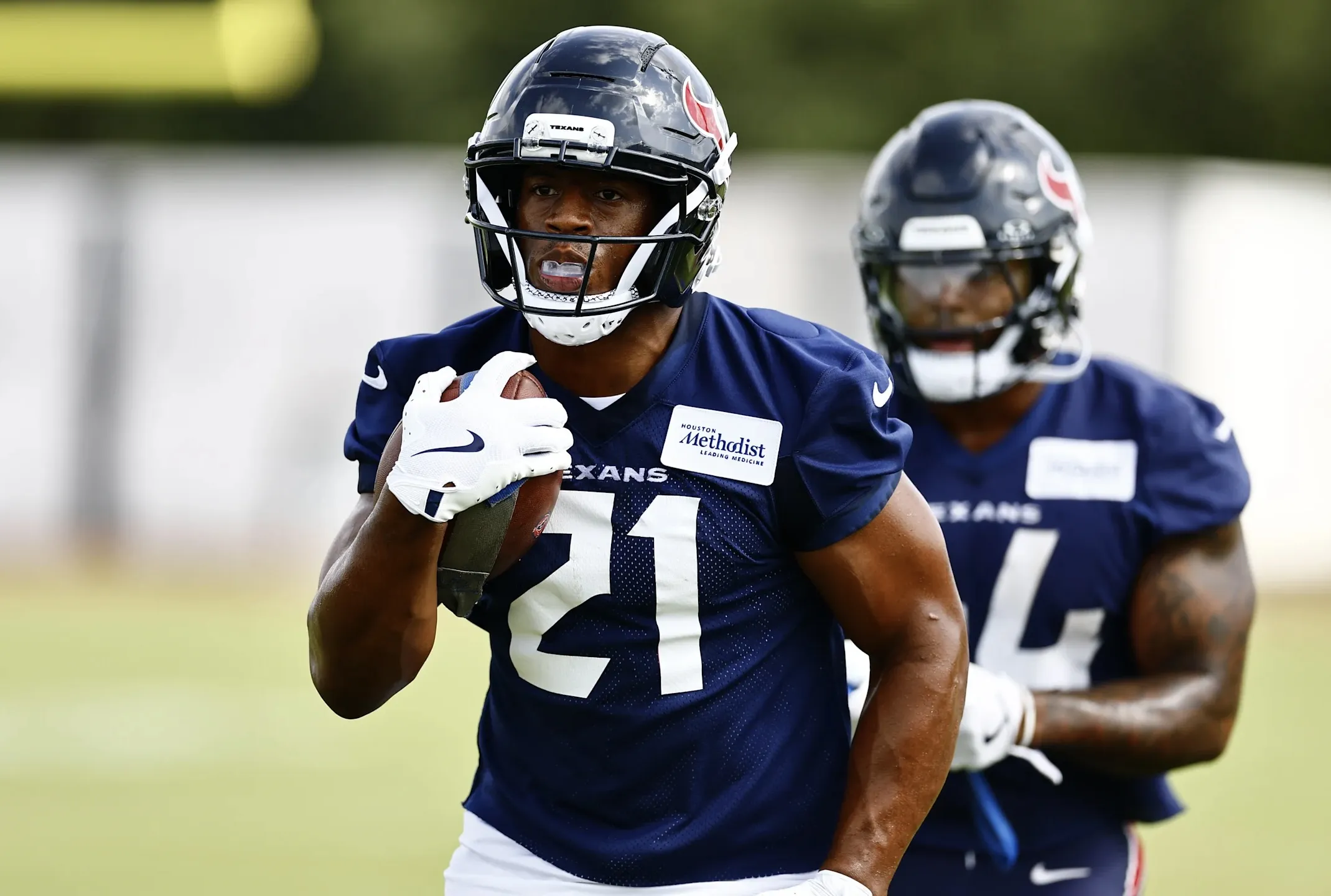 Nick Chubb gives encouraging update after injuries: ‘I’m over the hump’