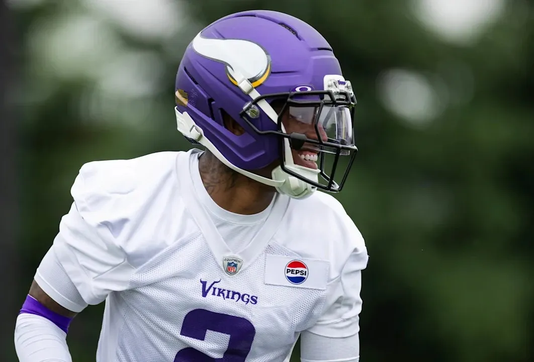 Vikings Coach Lobbies to Use a Defender as a Dual Threat