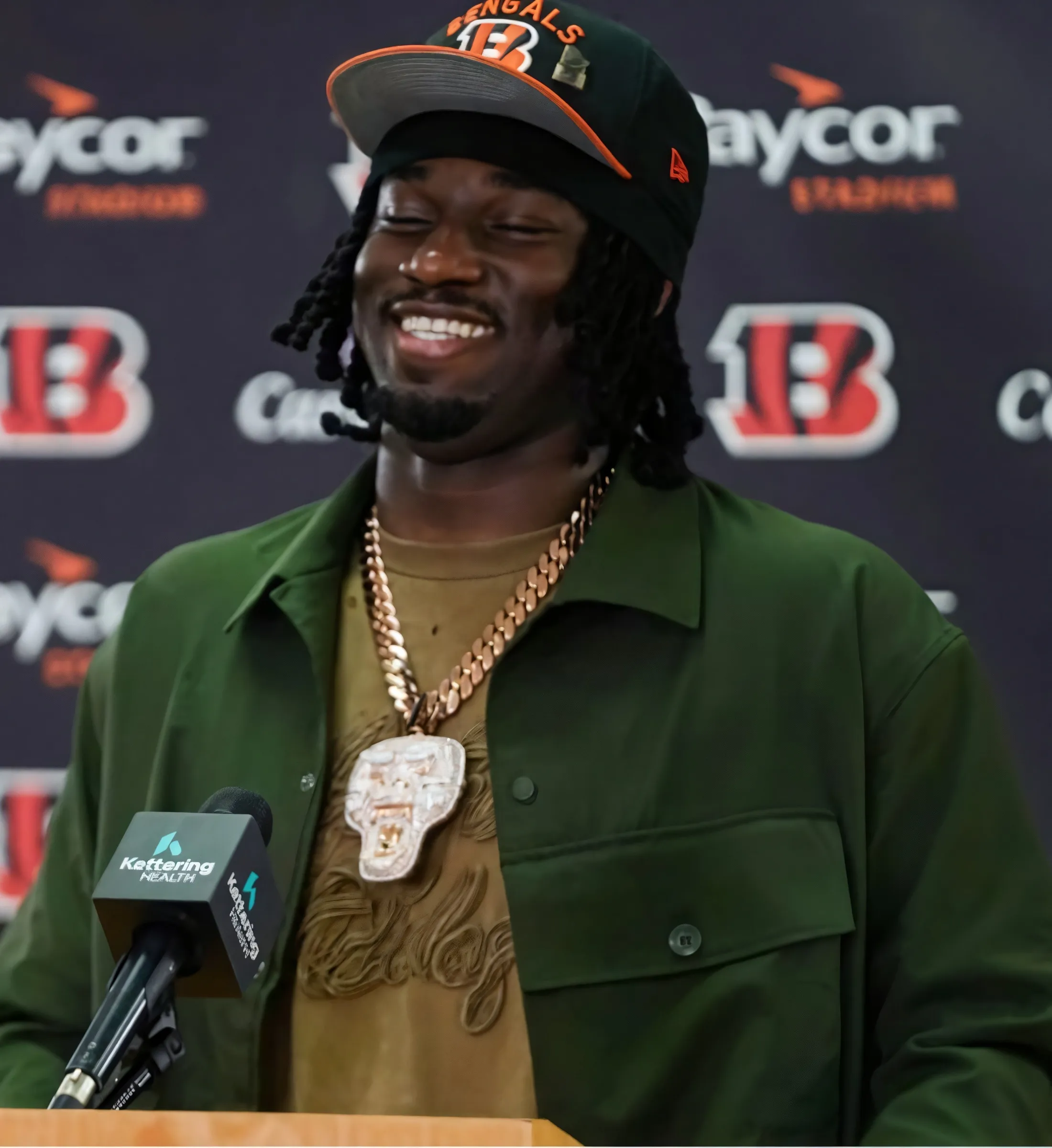 Super Bowl champ QB takes shot at Bengals amid Shemar Stewart issue