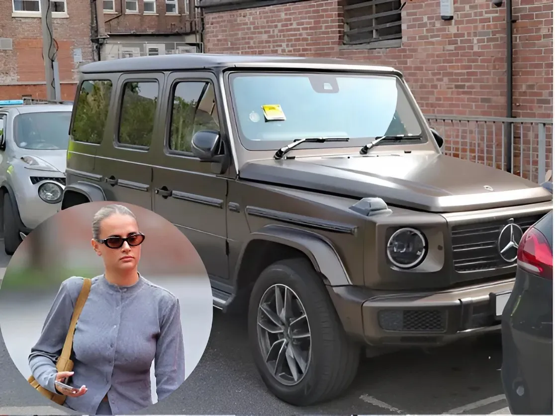 Molly-Mae Hague hit with yet another parking ticket after leaving Mercedes outside office
