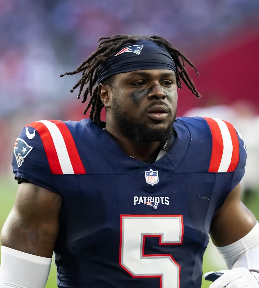 Patriots Star Fires Off Bold Message Following Tough Season