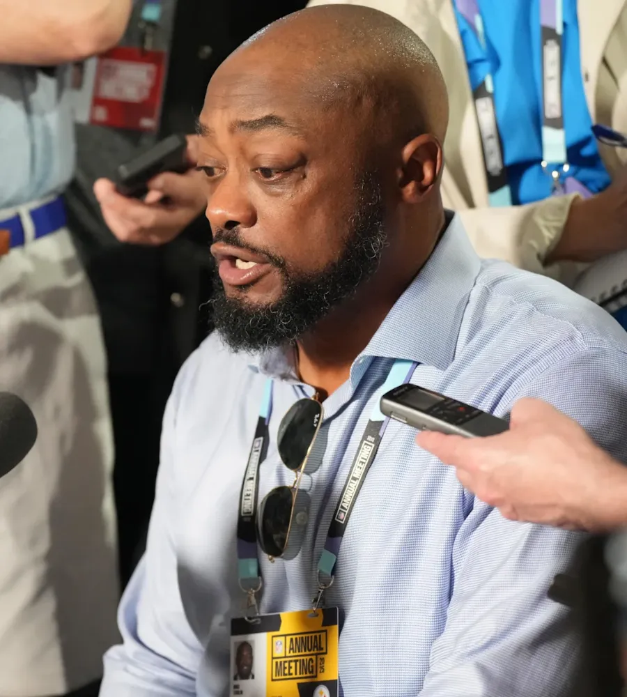 Steelers’ Mike Tomlin Addresses T.J. Watt Holdout