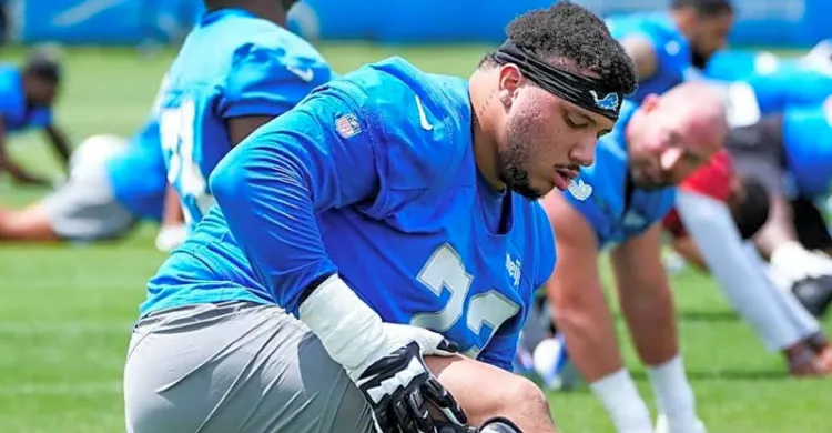 Young Offensive Lineman Trying to Emulate Lions Penei Sewell