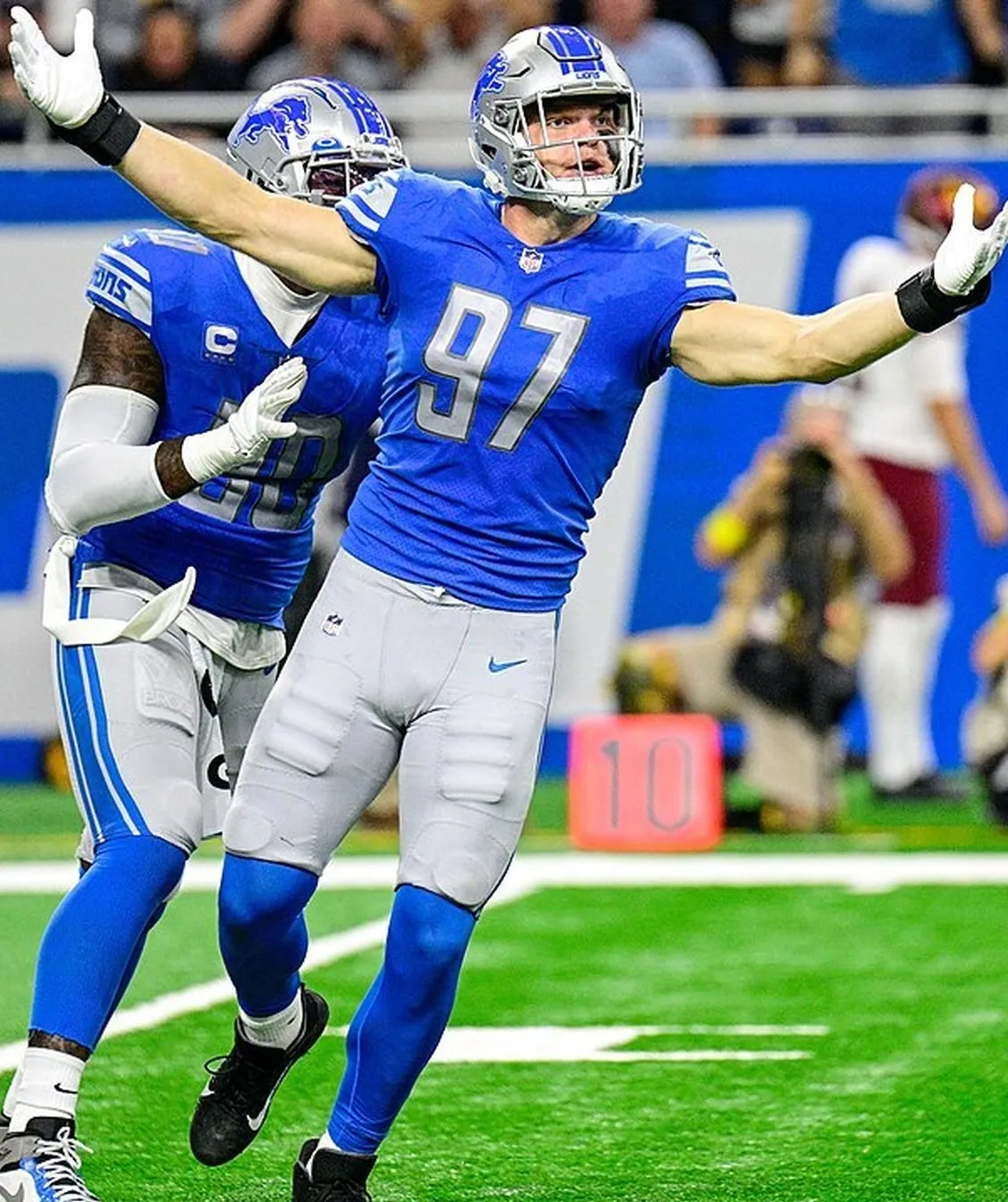 Lions Trade Proposal Lands Steelers’ $68 Million DE to pair With Hutchinson