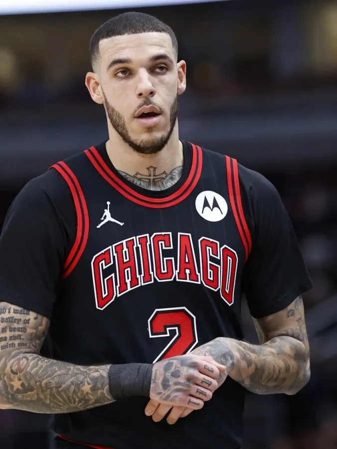 Lakers Expected to Show Interest in Former Fan Favorite Lonzo Ball