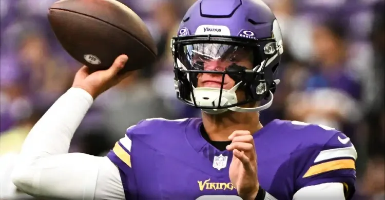 Vikings Should Consider Trade for $27.5 Million QB Amid J.J. McCarthy’s Struggles