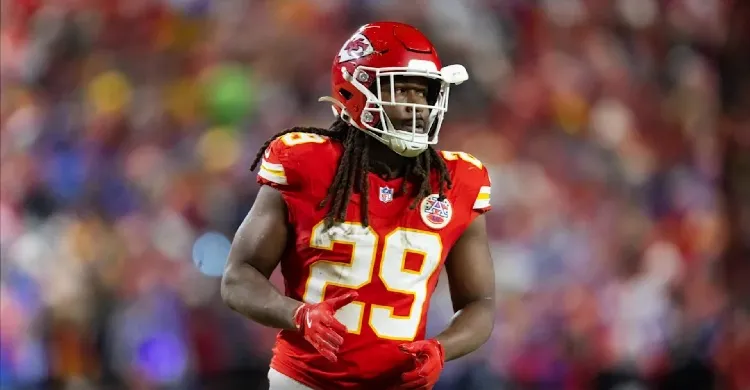 Kareem Hunt’s Comments Put Chiefs Teammate on Notice