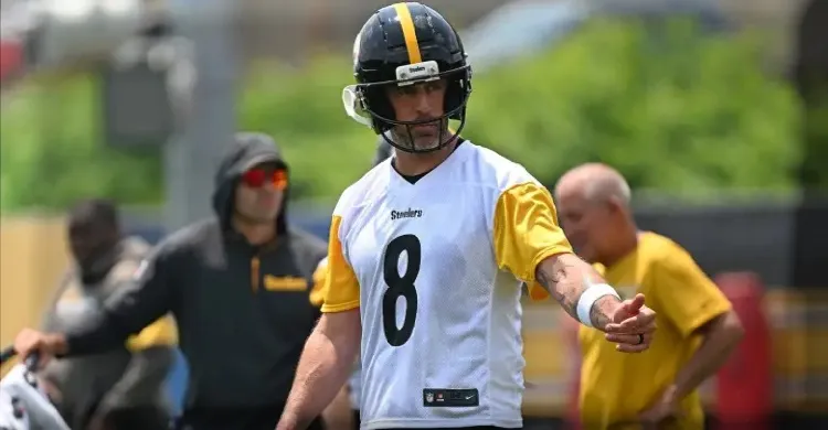 Former Steelers Pro Bowler Delivers Strong Advice to QB Aaron Rodgers