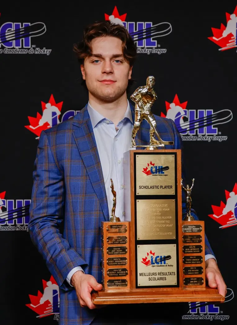 Golden Knights Prospect Wins CHL Scholastic Player of the Year