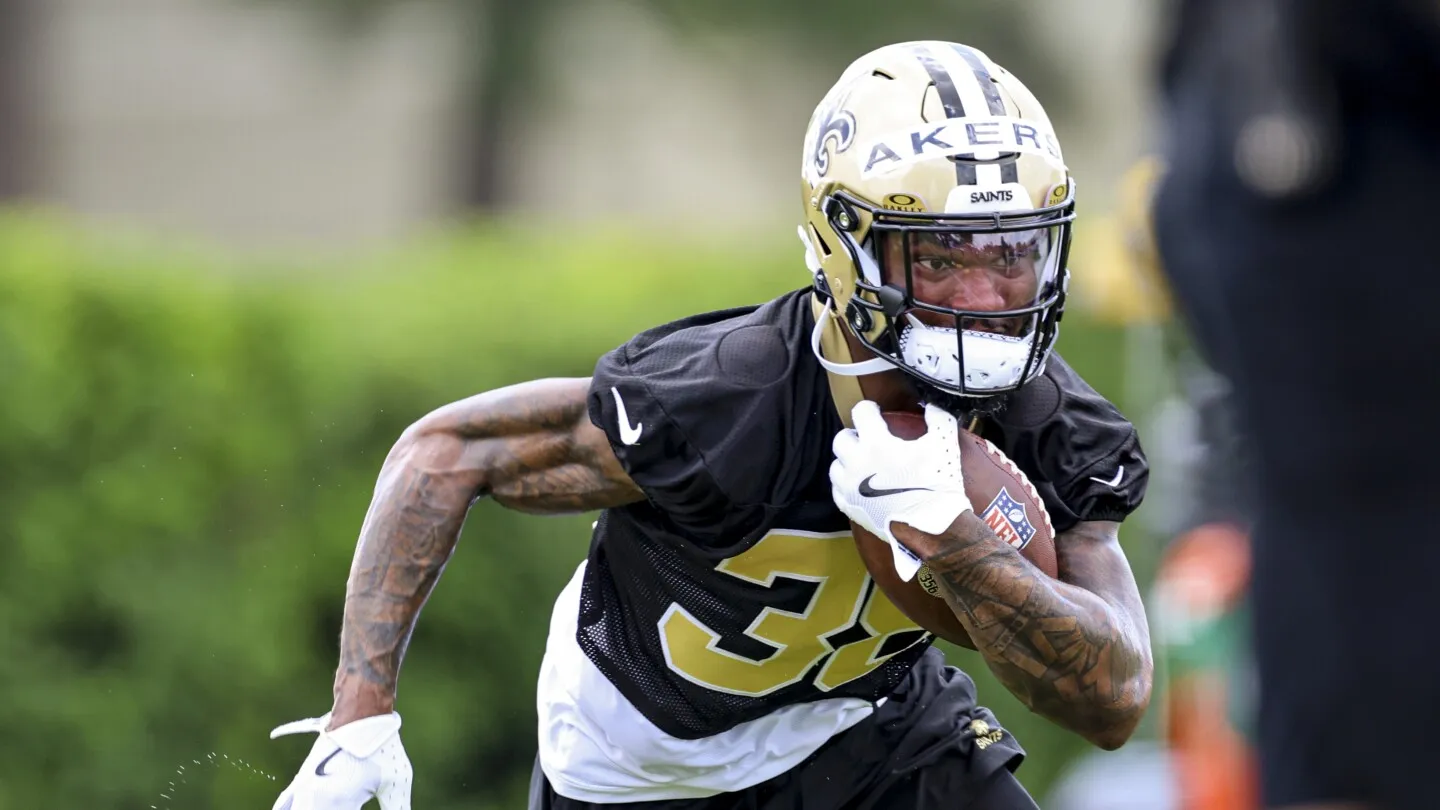 New Orleans adds established veteran as Alvin Kamara backup