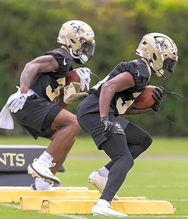 New Orleans adds established veteran as Alvin Kamara backup