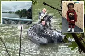Tot was alive when tossed into Bronx River by dad — who later boasted to mom ‘I threw that n—a into the river’: prosecutors
